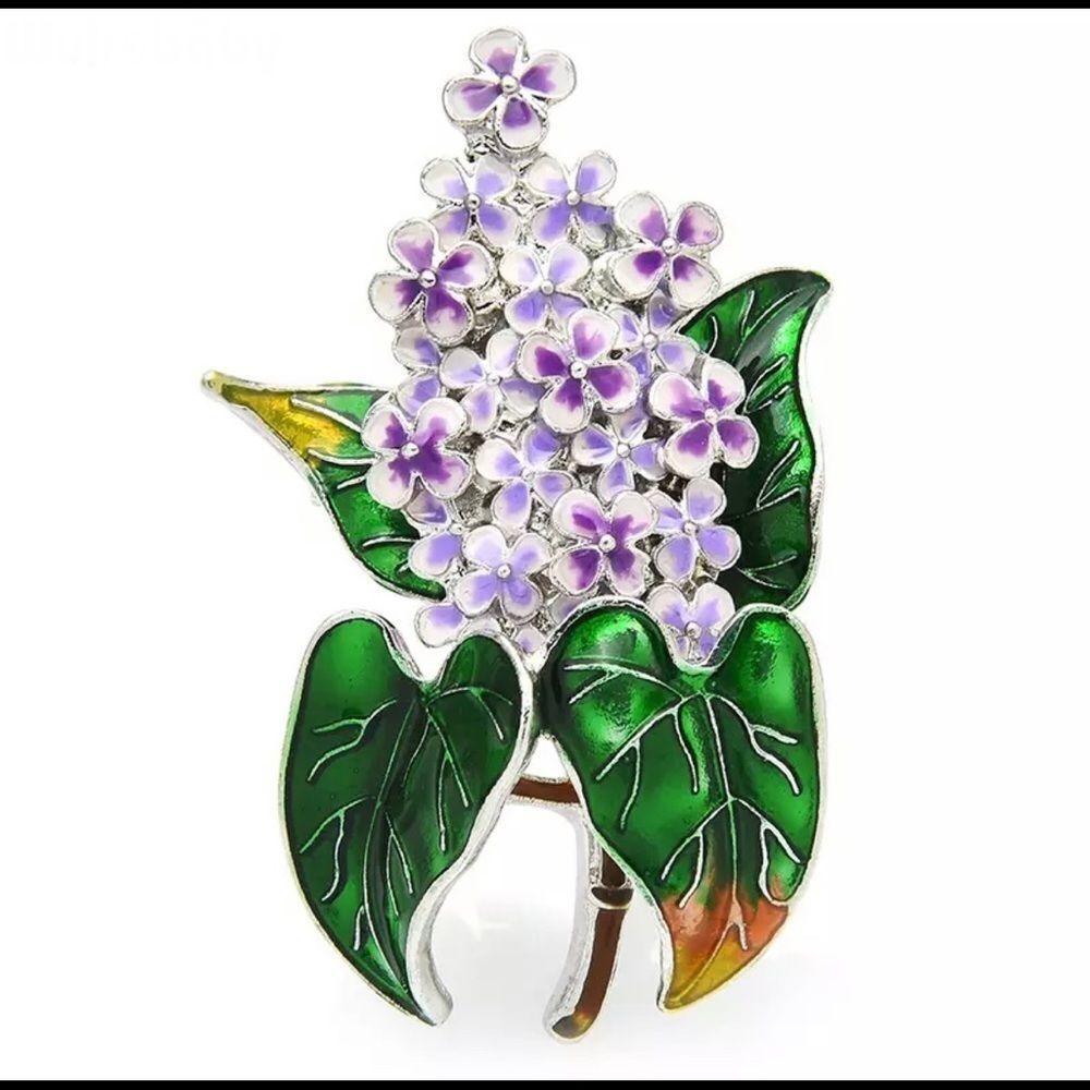 ENAMEL LILAC BROOCH IN LAVENDAR